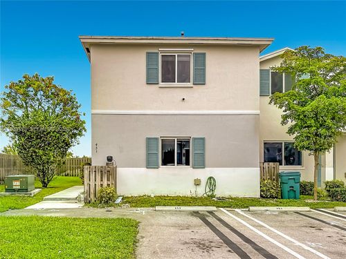 451 Nw 12th Ave, Florida City, FL, 33034-3138 | Card Image