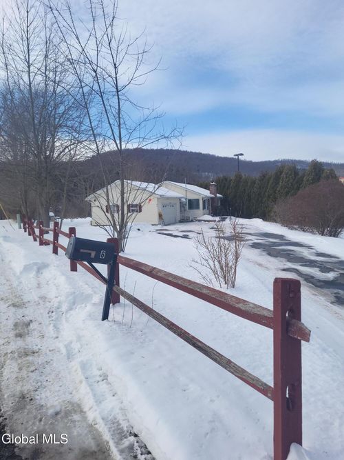 6 Westview Dr, Granville, NY, 12832-1537 | Card Image