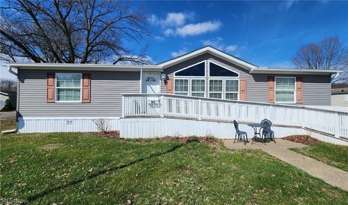 345 Sea Gull Lane, New Philadelphia, OH, 44663 | Card Image