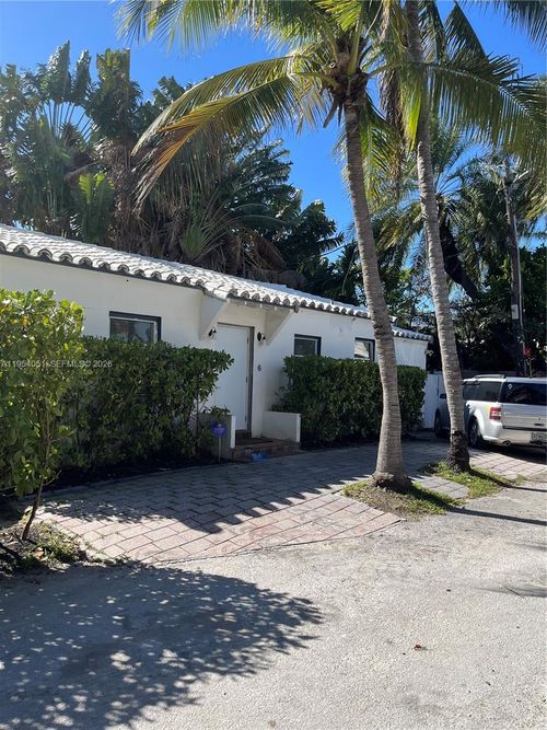 6 Farrey Ln, Miami Beach, FL, 33139-8801 | Card Image