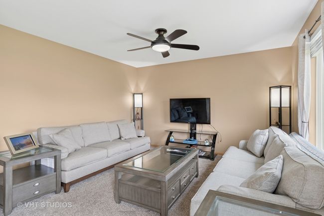 2477 Smithfield Ct, House other with 3 bedrooms, 3 bathrooms and 2 parking in Aurora IL | Image 8