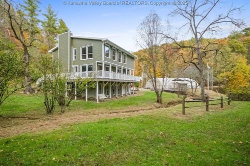 2105 Lee Creek Rd, Culloden, WV, 25510-9216 | Card Image