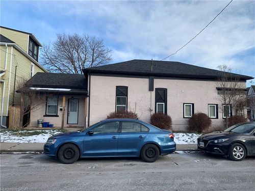 {{alt}} | Card Image