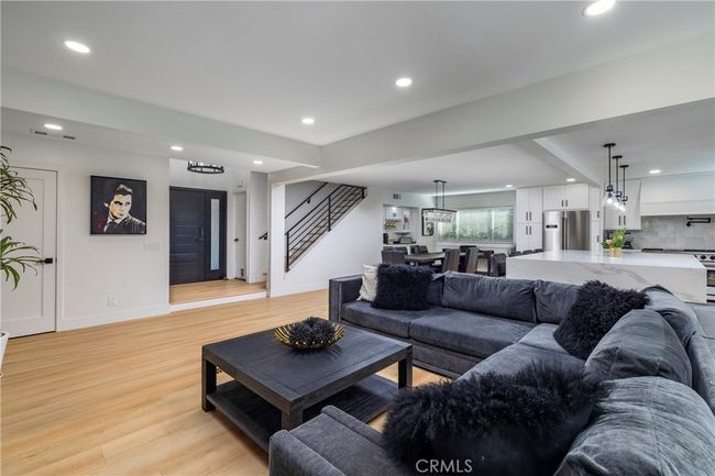 21091 Inferno Ln, House other with 5 bedrooms, 4 bathrooms and 4 parking in Huntington Beach CA | Image 6