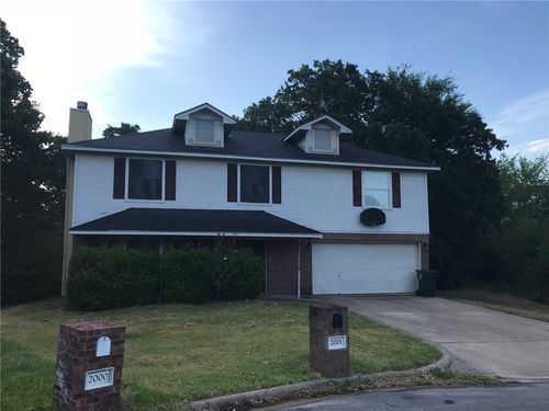 2001 Broken Arrow Cir, Bryan, TX, 77807-2335 | Card Image