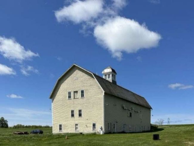 1423 North St, House other with 4 bedrooms, 3 bathrooms and null parking in New Haven VT | Image 5