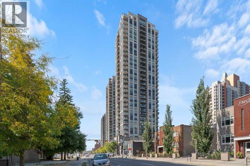 1111 10 St Sw, Calgary, AB, T2R1E3 | Card Image