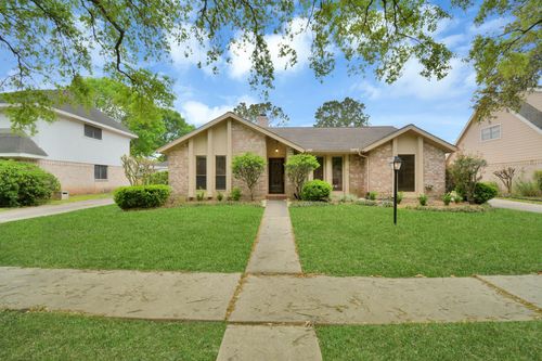 2818 Colonial Dr, Sugar Land, TX, 77479-1503 | Card Image