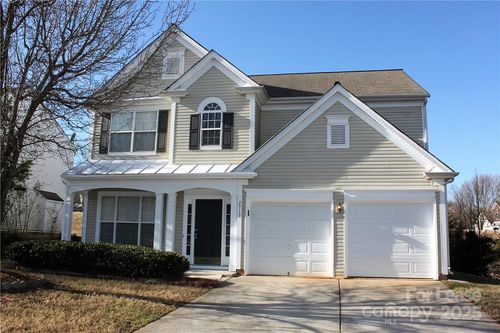 2715 Old Ironside Dr, Charlotte, NC, 28213-4088 | Card Image