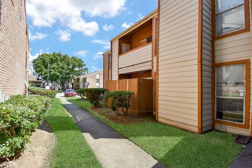 apt-15-10202 Forum Park Dr, Houston, TX, 77036-8407 | Card Image