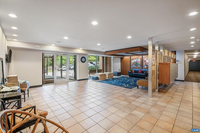 APT-105 - 511 1 St St N, Condo with 2 bedrooms, 1 bathrooms and null parking in CHARLOTTESVILLE VA | Image 4