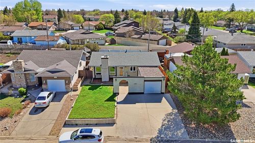 1009 Corman Crescent, Moose Jaw, SK, S6H6V5 | Card Image