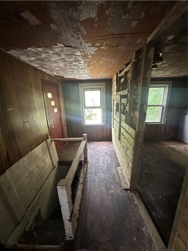 228 Walnut Street, House other with 2 bedrooms, 1 bathrooms and null parking in Donora PA | Image 21