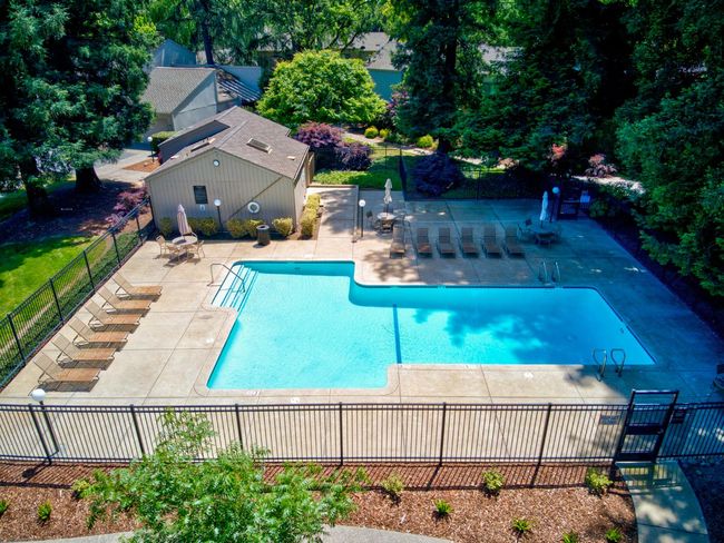 10 Adelphi Ct, Townhouse with 2 bedrooms, 3 bathrooms and null parking in Sacramento CA | Image 38