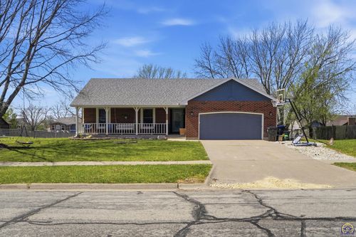 4221 Minnesota Ave, Topeka, KS, 66609-1705 | Card Image