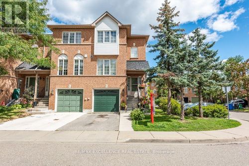 82-65 Brickyard Way, Brampton, ON, L6V4M2 | Card Image