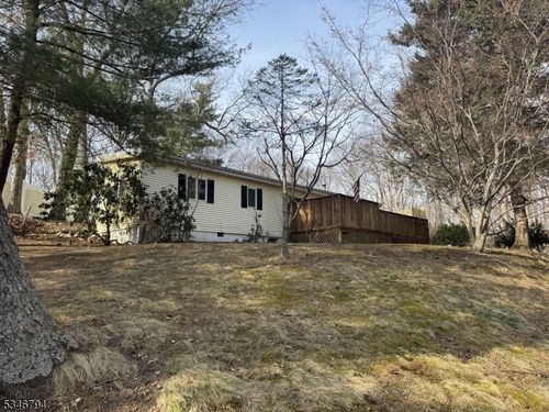 18 Cranberry Ledge Rd, Byram Twp, NJ, 07821-3004 | Card Image
