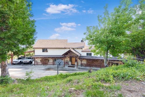 30757 Knoll View Dr, Running Springs, CA, 92382-7470 | Card Image