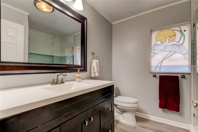 Bathroom next to bedroom #4 | Image 37