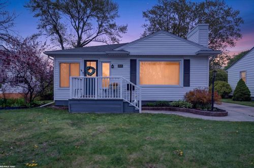 1245 Minnesota Ct, Marysville, MI, 48040-1429 | Card Image