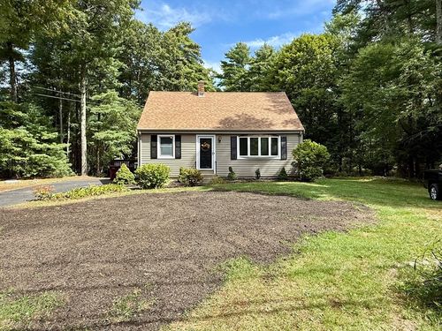 74 Wall St, Middleboro, MA, 02346-3051 | Card Image