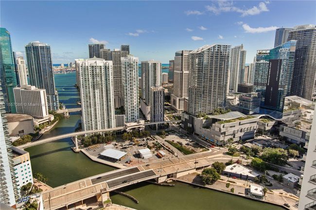 4410 - 90 Sw 3rd St, Condo with 2 bedrooms, 2 bathrooms and null parking in Miami FL | Image 6