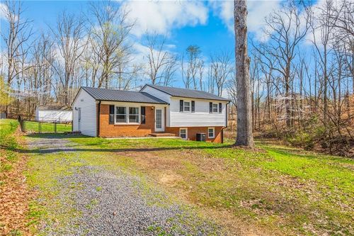 885 Tierney Dr, Lewisville, NC, 27023-9491 | Card Image