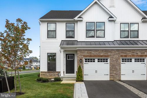 2 Rosemary Way, MOUNT LAUREL, NJ, 08054-9766 | Card Image