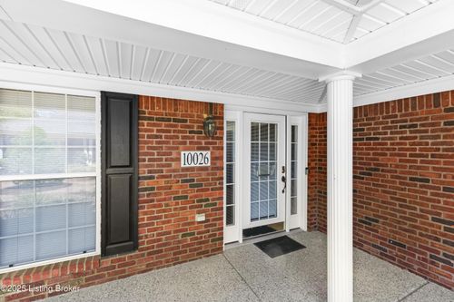 10026 Chenoweth Vista Way, Louisville, KY, 40299-4181 | Card Image