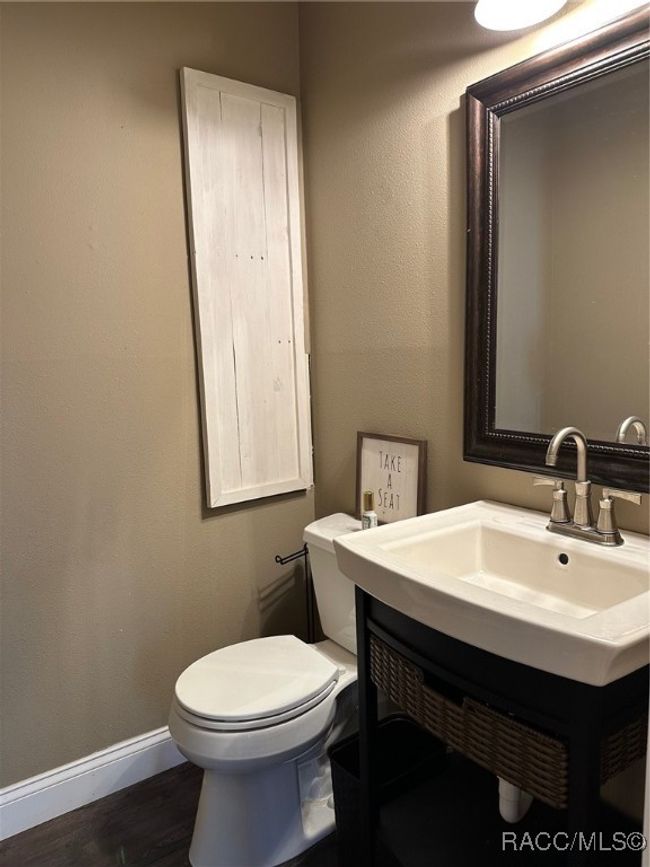 Powder Room | Image 19