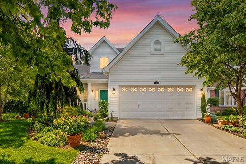 132 Towergate Dr, Lake St Louis, MO, 63367-4370 | Card Image
