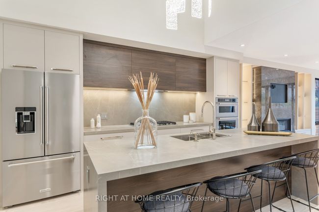 37 Kenilworth Ave, House other with 4 bedrooms, 6 bathrooms and 1 parking in Toronto ON | Image 23