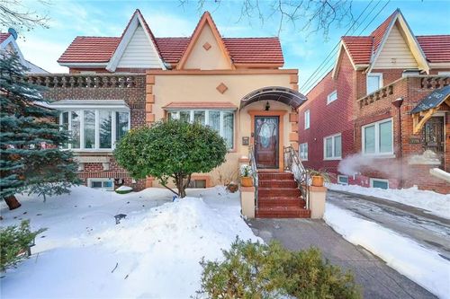 87-43 Union Tpke, Glendale, NY, 11385-7850 | Card Image