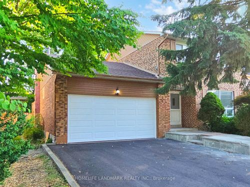 58 London Rd, Newmarket, ON, L3Y6A2 | Card Image