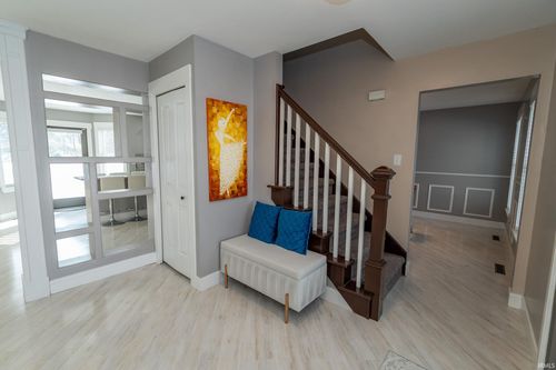 18843 Sample Ct, Goshen, IN, 46528-8963 | Card Image