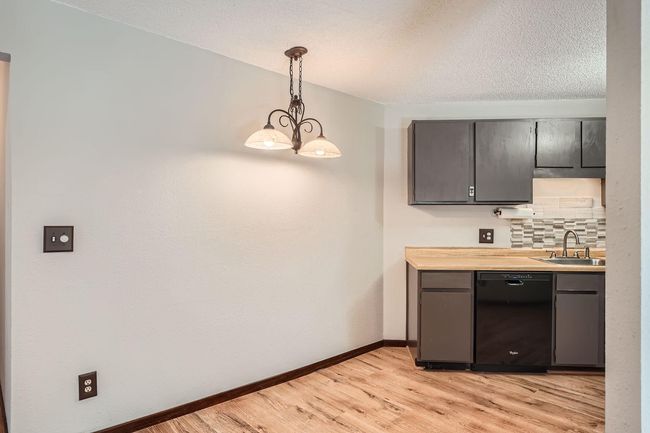 APT-314B - 1700 Four Oaks Rd, Condo with 1 bedrooms, 1 bathrooms and null parking in Eagan MN | Image 4