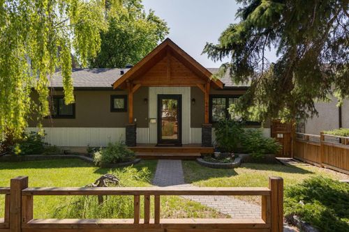 4427 21 Avenue Nw, Calgary, AB, T3B0W1 | Card Image