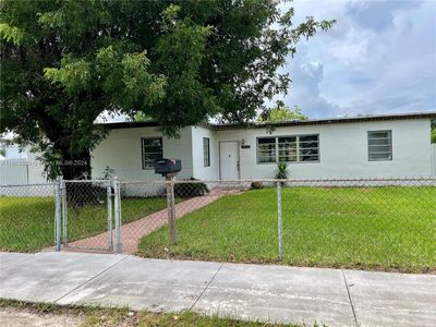 2870 Sw 76th Ave, House other with 3 bedrooms, 1 bathrooms and null parking in Miami FL | Image 2