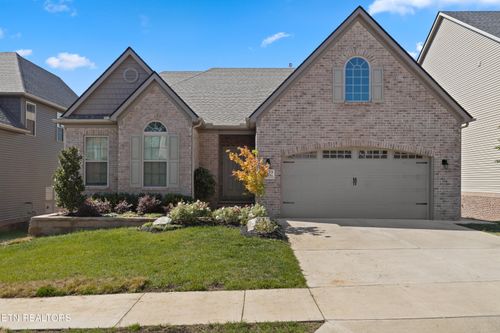 2573 Timber Highlands Ln, Knoxville, TN, 37932-2396 | Card Image