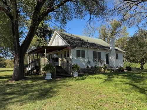 235 Old Mulberry Rd, Fayetteville, TN, 37334-7042 | Card Image
