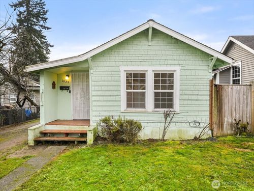 1929 11th Street, Bremerton, WA, 98337 | Card Image