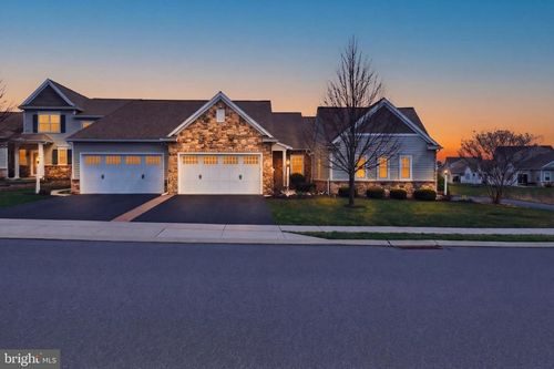 637 Lititz Reserve Ln, LITITZ, PA, 17543-3058 | Card Image