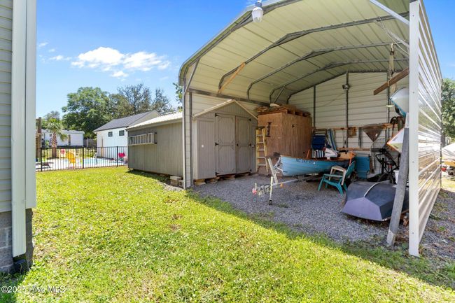 233 Ne 70 Th St, House other with 3 bedrooms, 2 bathrooms and null parking in Oak Island NC | Image 37