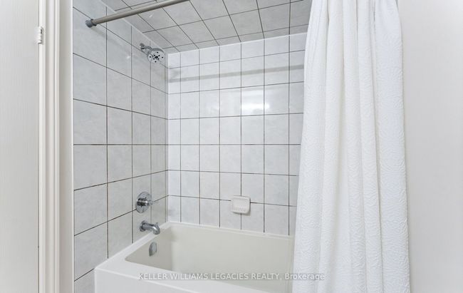 25 Velia Crt, House attached with 5 bedrooms, 4 bathrooms and 2 parking in Woodbridge ON | Image 31