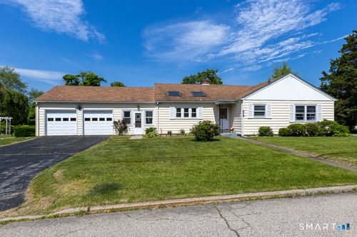 22 Jordan Ter, Waterford, CT, 06385-2706 | Card Image