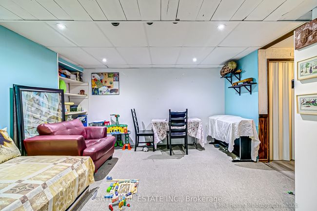 23 Greenwich Cir, Condo with 4 bedrooms, 3 bathrooms and 2 parking in Brampton ON | Image 14
