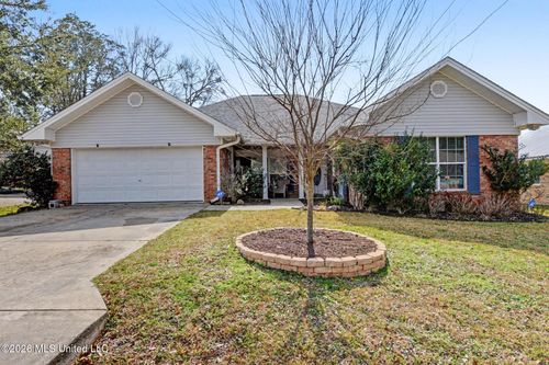8948 Anahola Pl, Diamondhead, MS, 39525-3601 | Card Image