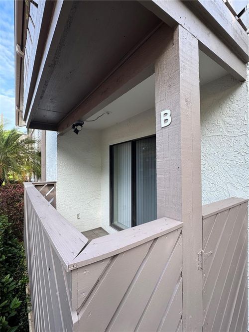 apt-b-511 Longfellow Ct, SAFETY HARBOR, FL, 34695-4372 | Card Image
