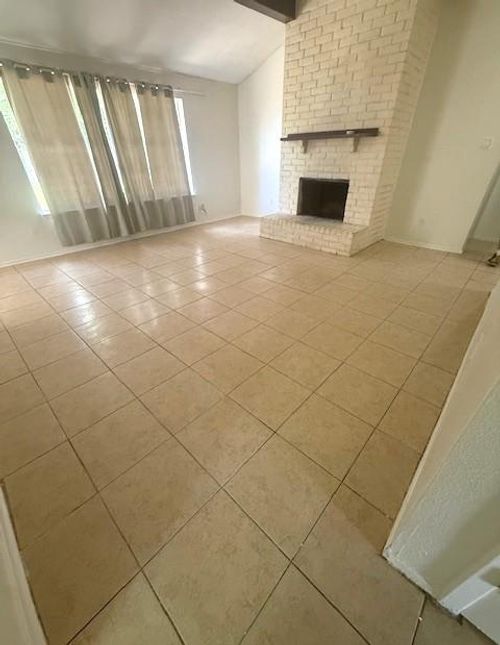 10303 Paintbrush Ln, Sugar Land, TX, 77498-1439 | Card Image