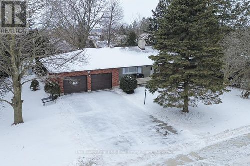 10 Peggy Ave, Mount Elgin, ON, N0J1N0 | Card Image